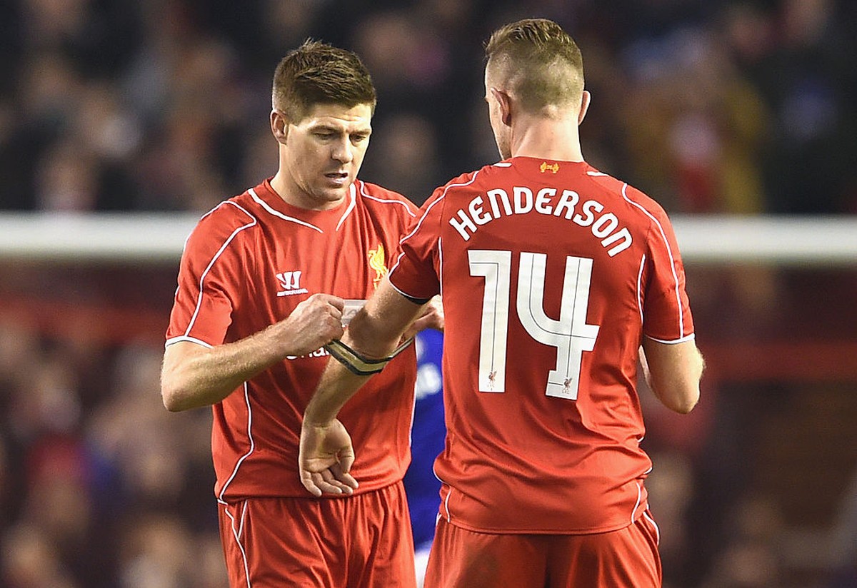 Bangganya Steven Gerrard Kepada Jordan Henderson (Getty Images)