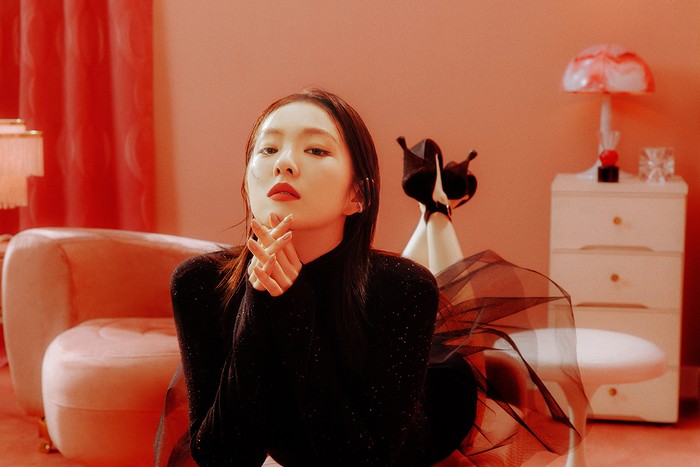 Teaser Foto Irene Red Velvet untuk debut sub-unit Irene & Seulgi Teaser Foto Irene Red Velvet untuk debut sub-unit Irene & Seulgi