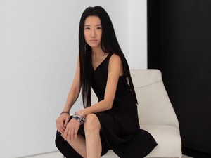 Vera Wang Ungkap Rahasia Awet Muda, Masih Bisa Tampil Seksi di Usia 71
