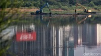 Pemprov DKI melakukan normalisasi di 6 waduk untuk mengantisipasi banjir.