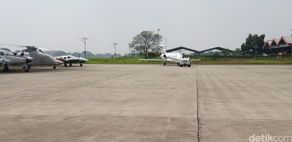 Apron pesawat pribadi di Bandara Halim Perdanakusuma
