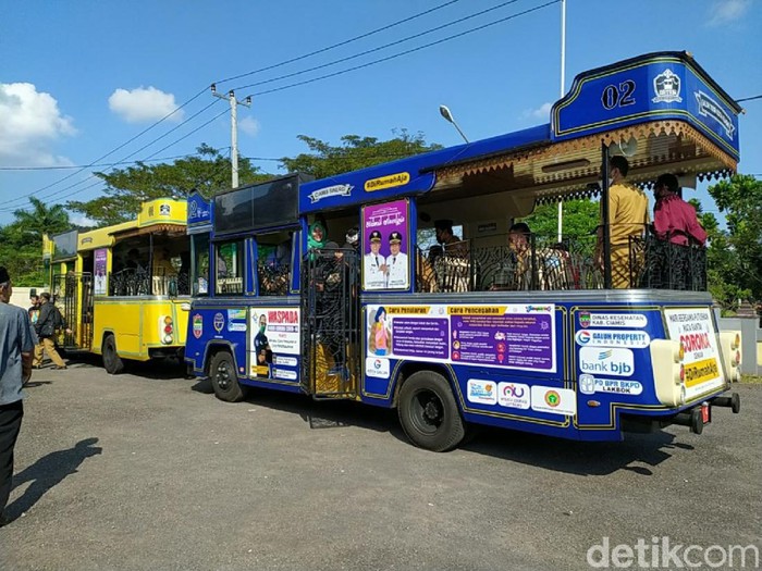 Bus Gatrik Ciamis saat persiapan untuk beroperasi kembali di TIC Ciamis