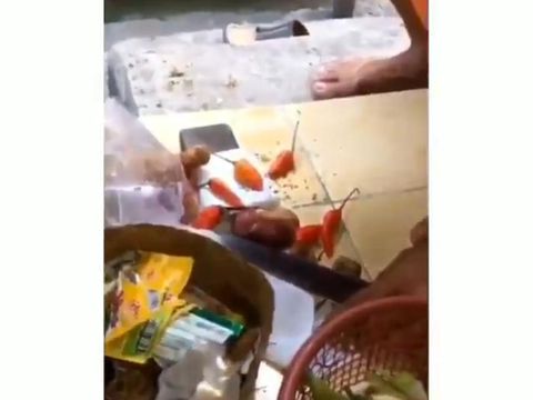 dimarahi emak karena tanya bumbu dapur