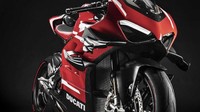 Ducati Superleggera V4 Limited Edition merupakan satu-satunya motor di dunia yang dihomologasi untuk penggunaan jalan raya. Motor ini menggunakan serat karbon pada bagian rangka, swingarm, dan pelek. (Foto: Ducati)