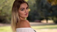 Sementara tunangan ayahnya Emma Krokdal juga seumuran dengannya. Dok. Instagram/emmakrokdal