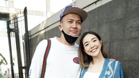 Gisel dan Wijin tampak mesra dan serasi dalam kesempatan tersebut. Pool/Palevi S/detikFoto.