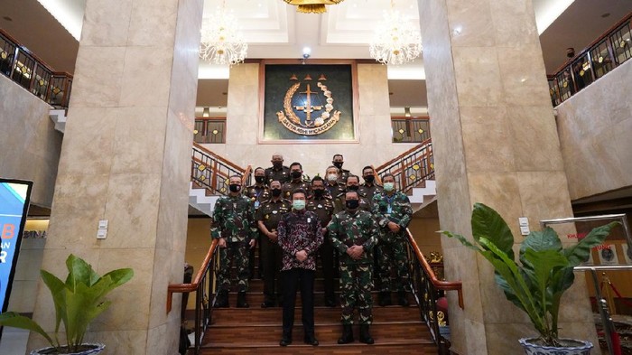 Kepala Staf Angkatan Laut (KSAL) TNI Laksamana (TNI) Yudo Margono mendatangi Kejaksaan Agung (Dok. Istimewa)