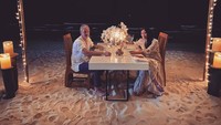  Pelantun lagu Mimpi ini sekarang banyak menghabiskan waktu di Prancis. Aktivitas seninya juga dilakukan di Prancis. Meskipun tinggal jauh dari Indonesia, Anggun ternyata kerap kangen masakan dari tanah kelahirannya. Sesekali bahkan Anggun menyantap sambal. Foto: instagram @anggun_cipta