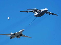 Melihat Aksi Pesawat Pembom Tupolev Tu-160