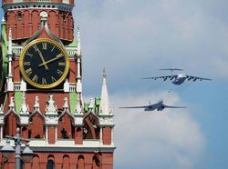 Melihat Aksi Pesawat Pembom Tupolev Tu-160