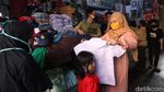 Omzet Pedagang Seragam Sekolah Ambyar 70 Persen