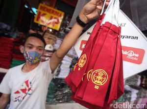 Omzet Pedagang Seragam Sekolah Ambyar 70 Persen