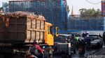 Pembangunan Flyover Dilanjutkan, Jalan Jakarta-WR Supratman Padat