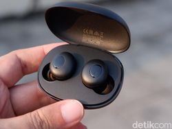 Earphone Rancangan Desainer Hermes Cuma Rp 300 Ribuan