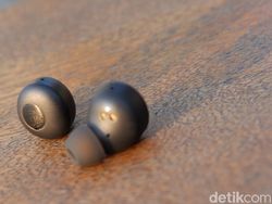 Earphone Rancangan Desainer Hermes Cuma Rp 300 Ribuan