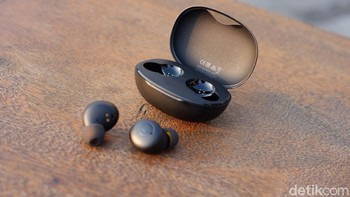 Realme Buds Q punya mode game yang menawarkan latensi 119 ms. Foto: Adi Fida Rahman/detikINET