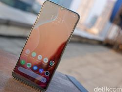 Unboxing Realme C11, Ponsel Rp 1,6 Juta Punya Kamera Mirip Pixel 4