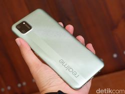 Unboxing Realme C11, Ponsel Rp 1,6 Juta Punya Kamera Mirip Pixel 4