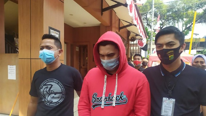 Ridho Ilahi usai jalani tes rambut