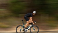 Ada sepeda balap yang digunakan untuk berkendara sepeda dengan kecepatan yang tinggi. Jalan yang digunakan juga lebih baik jika aspal atau jalan rata. Robert Cianflone/Getty Images  