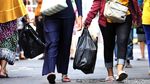 Siap-siap! Besok Kantong Plastik Dilarang di Jakarta