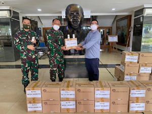 Sido Muncul Sumbang 4.000 Botol Kapsul JSH ke Nakes RSPAD Gatot Soebroto
