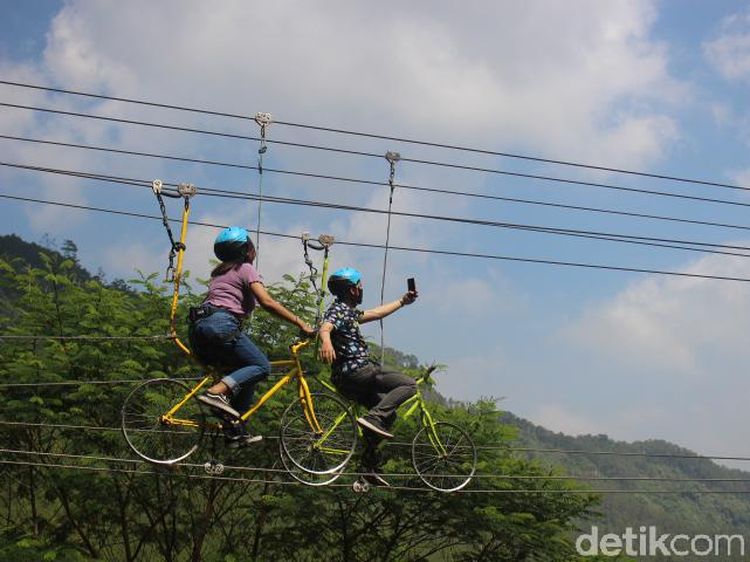 Foto: 5 Wisata Hits Bandung, Asyik Jadi Spot Ngabuburit!