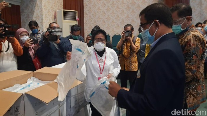 wali kota risma di unair