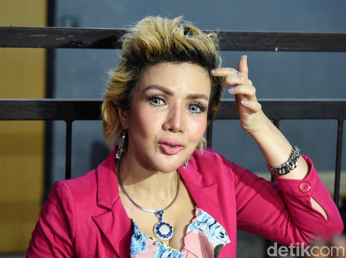 Barbie Kumalasari saat ditemui di kawasan Trans TV.