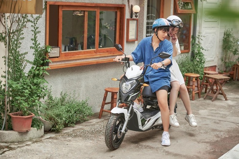 Ini Cara  Vietnam Rayu Anak  Muda Agar Suka Motor Listrik 