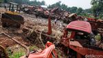 Intip Kuburan Truk Sampah DKI