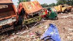 Intip Kuburan Truk Sampah DKI