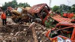Intip Kuburan Truk Sampah DKI