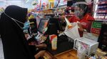 Kantong Plastik Dilarang, Warga Mulai Pakai Kemasan Ramah Lingkungan