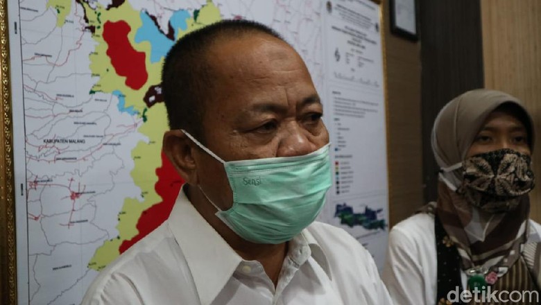 Kepala Balai Besar Taman Nasional Bromo Tengger Semeru John Kennedie Kepala Balai Besar Taman Nasional Bromo Tengger Semeru John Kennedie