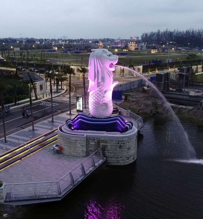 Patung Merlion di Deli Serdang, Medan.