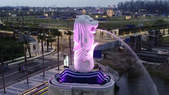 Patung Merlion di Deli Serdang, Medan.