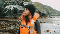 Di Chili pula, Nikita mendatangi Cape Horn yang memiliki berbagai experience, mulai dari mengakses pulau dengan perahu karet kaku kapal pesiar hingga memanjat tebing. (Nikita WIlly/Instagram)