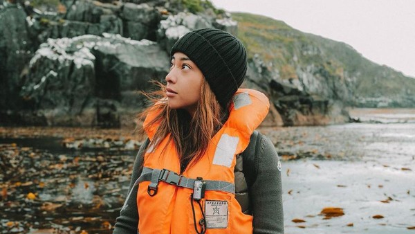 Di Chili pula, Nikita mendatangi Cape Horn yang memiliki berbagai experience, mulai dari mengakses pulau dengan perahu karet kaku kapal pesiar hingga memanjat tebing. (Nikita WIlly/Instagram) Di Chili pula, Nikita mendatangi Cape Horn yang memiliki berbagai experience, mulai dari mengakses pulau dengan perahu karet kaku kapal pesiar hingga memanjat tebing. (Nikita WIlly/Instagram)