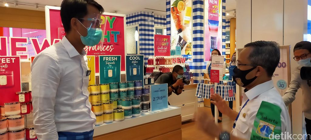 Pusat perbelanjaan dilarang gunakan kantong plastik