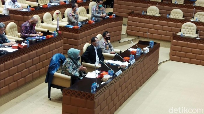 Rapat DPR