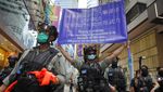 Ratusan Warga Hong Kong Dibekuk Polisi, Ada Apa?