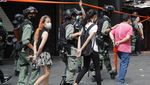 Ratusan Warga Hong Kong Dibekuk Polisi, Ada Apa?