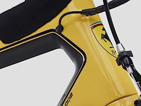 Sepeda Ferrari SF-01