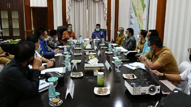 Sinergi Pengelolaan Migas Aceh, Kepala BPH Migas kunjungi Plt. Gubernur Aceh dan BPMA