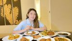 Jago Masak! Ini Momen Via Vallen kala Masak Ayam Goreng dan Martabak