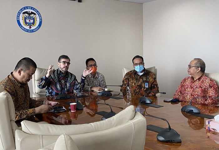 Apresiasi Pemerintah Kolombia Pulangkan Ratusan Warganya di Masa Pandemi Pemerintah Kolombia lewat Kedutaan Besar Kolombia di Jakarta memberikan apresiasi dan ucapan terima kasih kepada PT INUKI Persero dan Garuda Indonesia atas kerja sama dan kontribusinya memulangkan warga negara Amerika Latin tersebut kembali ke negaranya di masa pandemi COVID-19.
