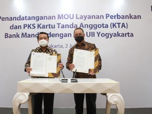 Transaksi Keuangan Alumni UII Didukung Bank Mandiri
