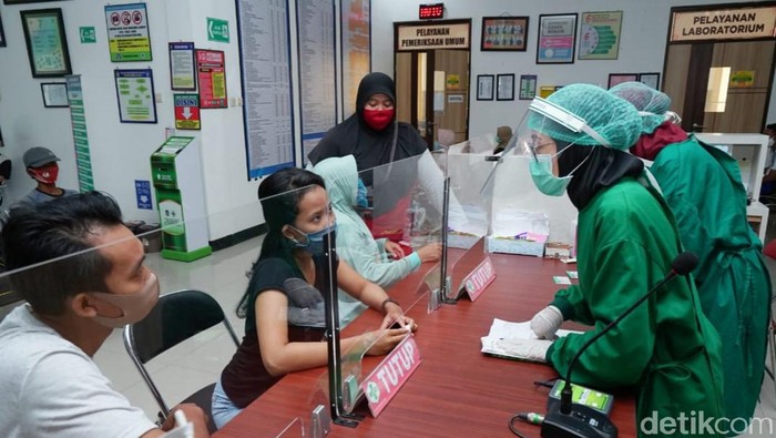 Banyuwangi Salurkan Insentif Rp 3,9 miliar Bagi Tenaga Kesehatan