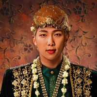 Akun Instagram lain yang sering mengunggah editan foto BTS adalah @abratasas_stupefy. Foto: Instagram @abratasas_stupefy